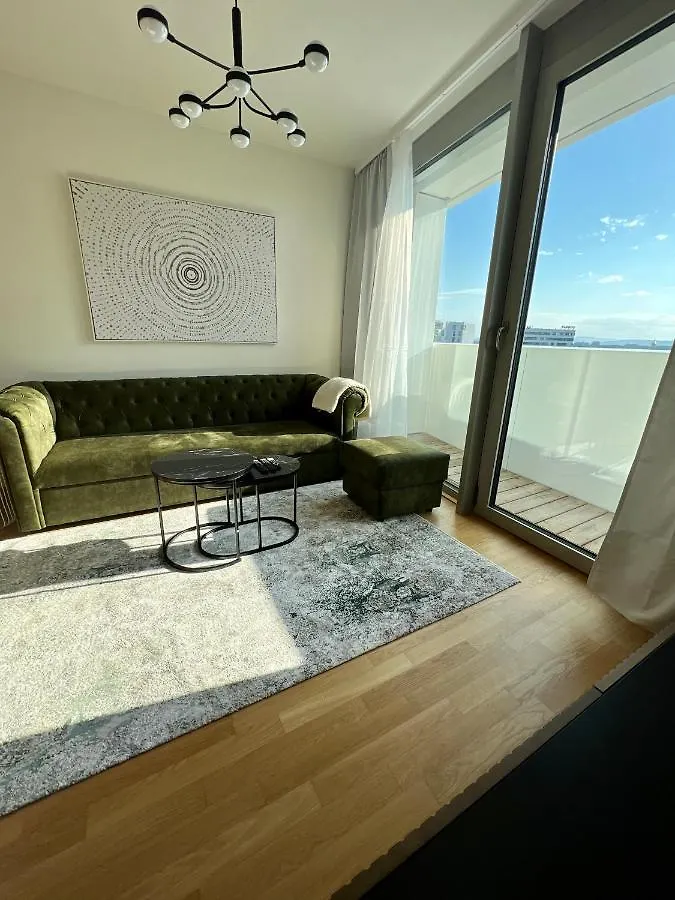 The View-16.13 Quartier Belvedere Vienna Apartment